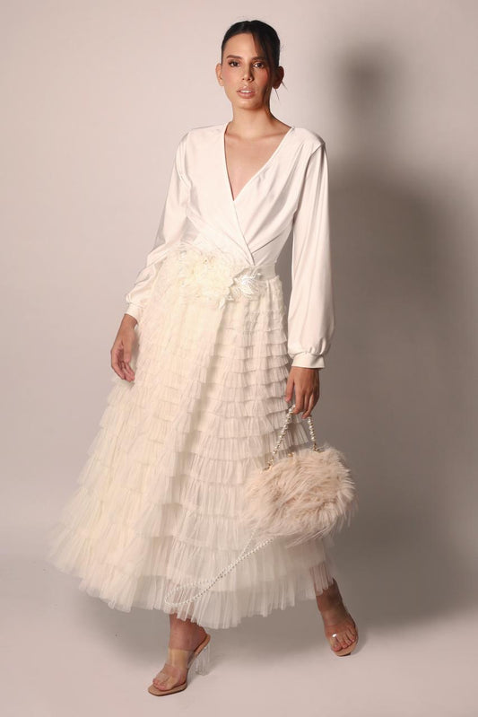 FALDA EN TUL CON PIEDRAS